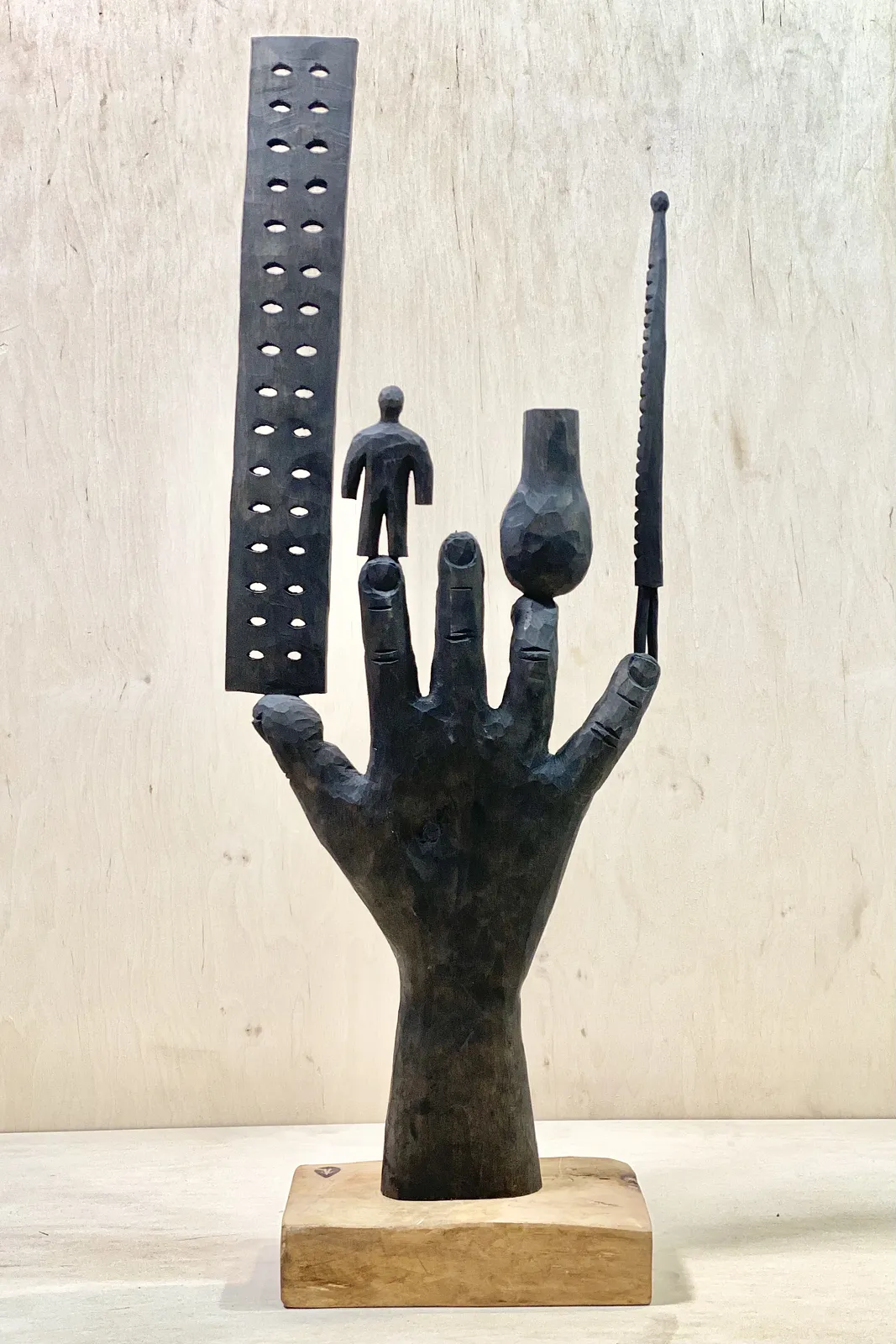 Зображення "Sign Language " від Костянтин Зоркін, розмір: 70/26/12 sm, матеріали: дерево, медіум: Скульптура, місто: Харків, серія: Sign Language, ціна: $5500 Фото 3 з 3.